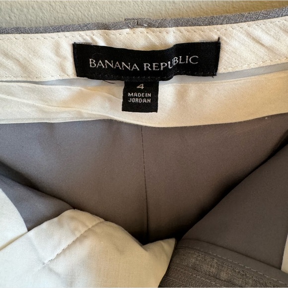 Size 4 Gray Banana Republic Slacks - Picture 6 of 17